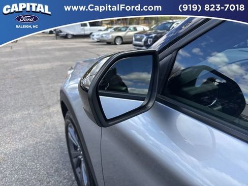 Certified 2022 Ford Explorer XLT w/ Equipment Group 202A image 12