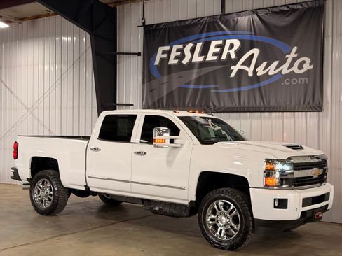 Used 2017 Chevrolet Silverado 2500 LTZ w/ Duramax Plus Package AWD/4WD image 7