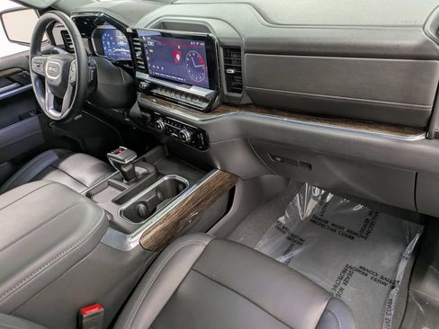 Used 2023 GMC Sierra 1500 Elevation w/ Elevation Premium Package AWD/4WD image 30
