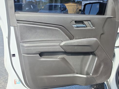 Used 2023 Chevrolet Colorado LT w/ LT Convenience Package RWD image 16