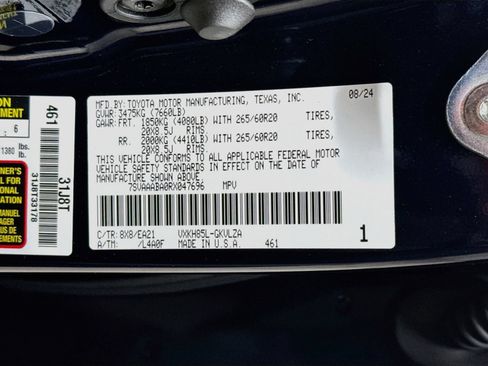 Used 2024 Toyota Sequoia Limited w/ TRD Off-Road Package AWD/4WD image 22