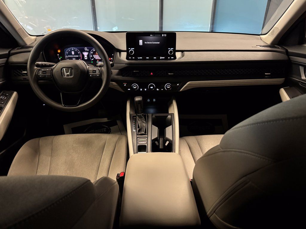 Used 2024 Honda Accord EX image 9