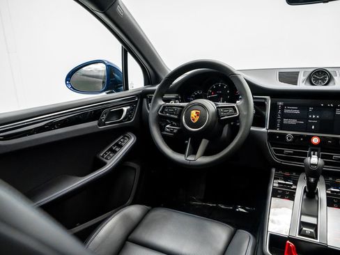 New 2026 Porsche Macan AWD/4WD image 22