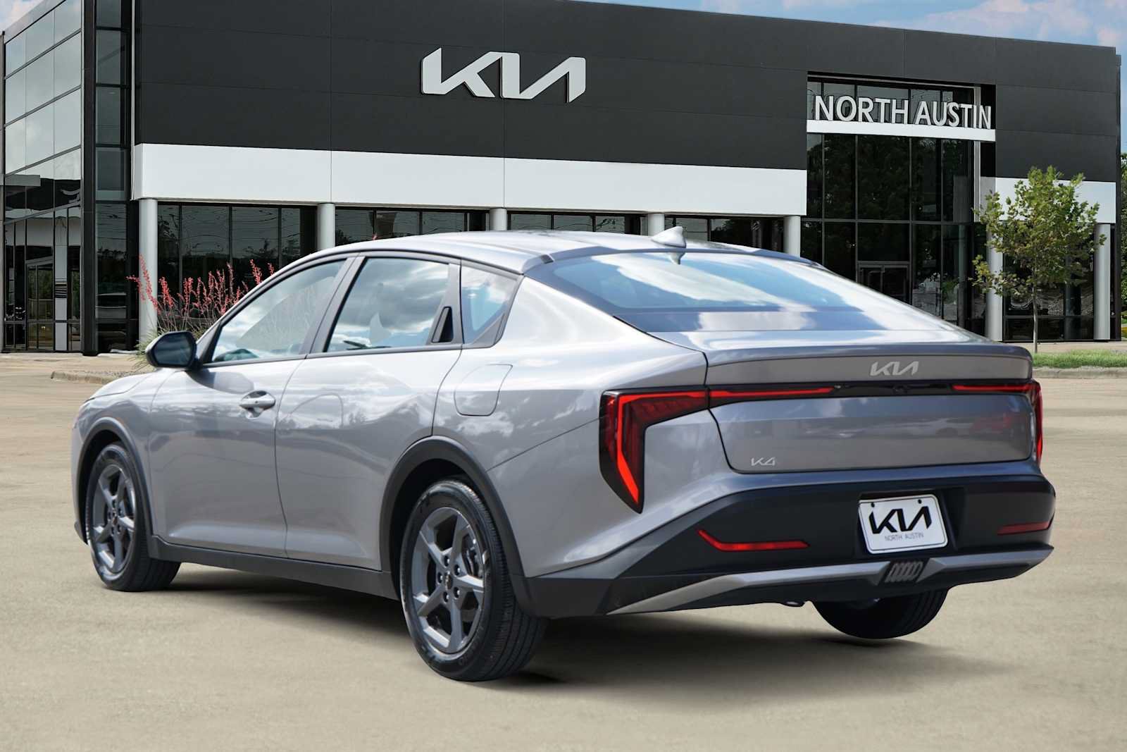 Used 2025 Kia K4 FWD image 4