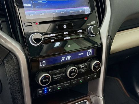 Used 2020 Subaru Ascent Touring w/ Popular Package #2A AWD/4WD image 18