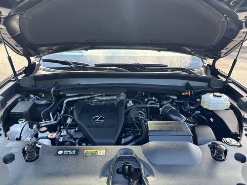 Used 2025 Lexus TX 500h AWD w/ Technology Package image 9