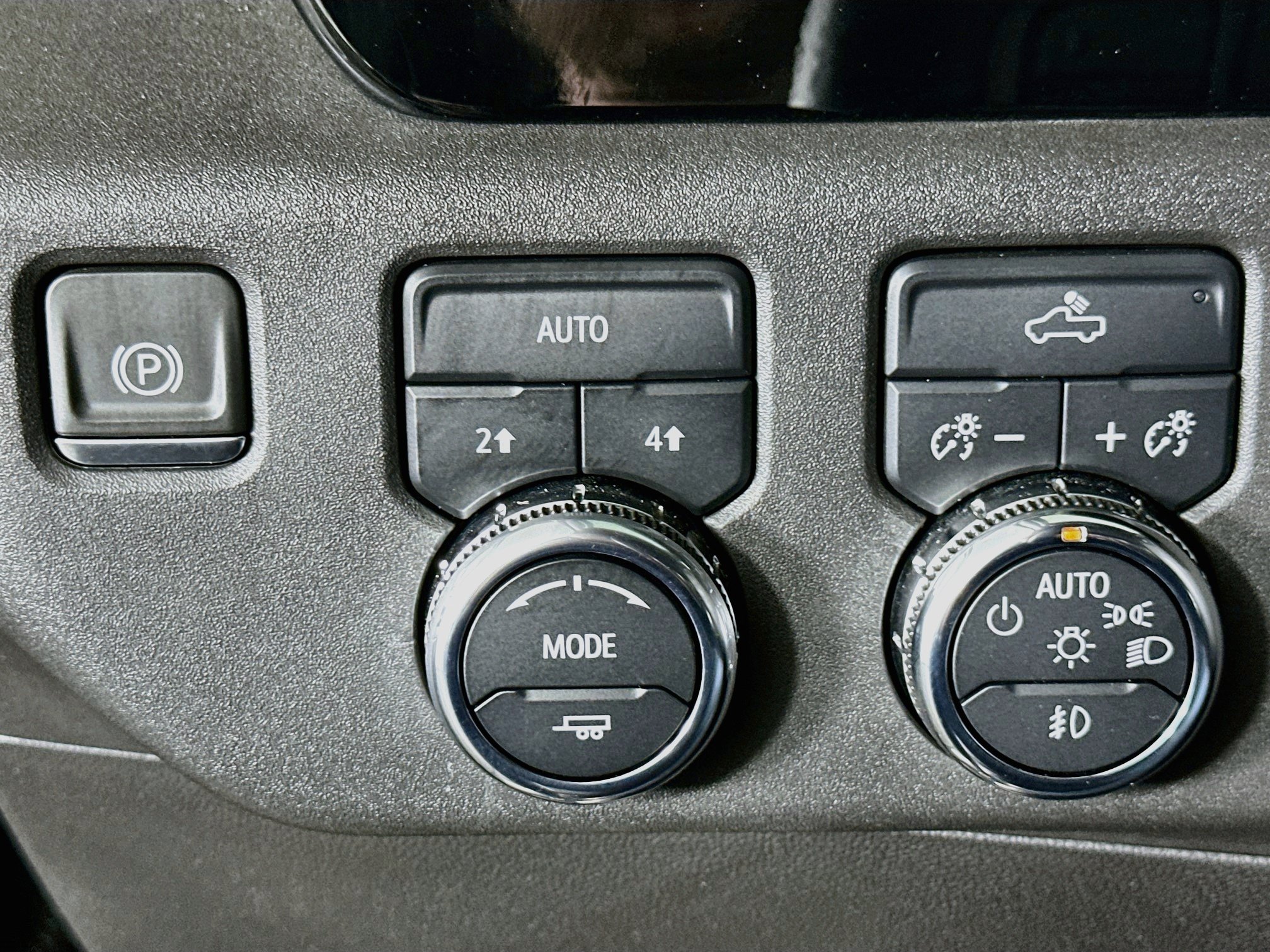 Used 2024 GMC Sierra 1500 Elevation AWD/4WD image 17