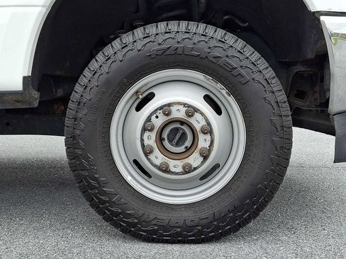 Used 2018 Ford F350 XL w/ Power Equipment Group AWD/4WD image 8