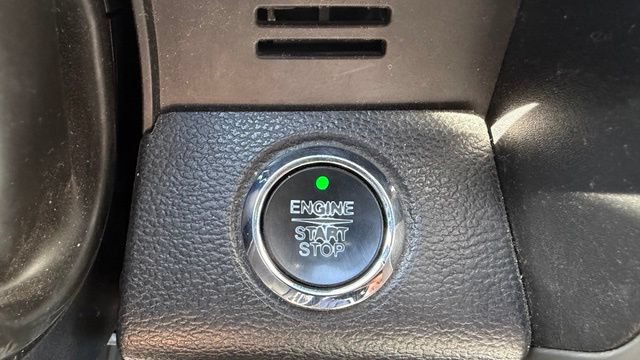 Used 2019 Ford F350 Platinum w/ Platinum Ultimate Package AWD/4WD image 16