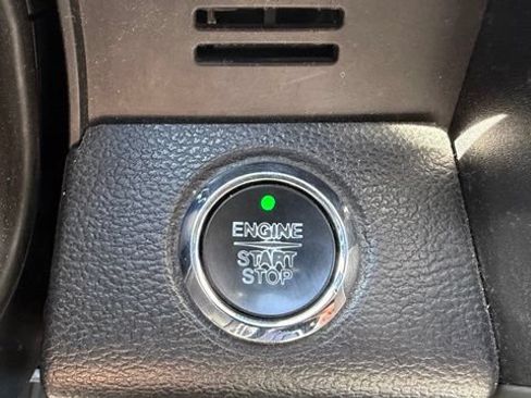 Used 2019 Ford F350 Platinum w/ Platinum Ultimate Package AWD/4WD image 16