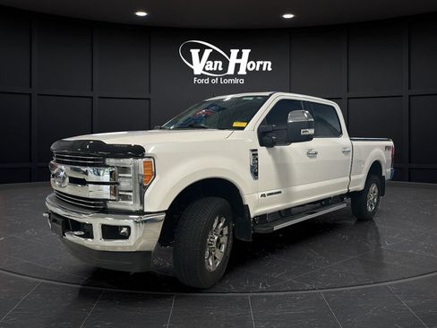 Used 2019 Ford F250 Lariat w/ Lariat Ultimate Package AWD/4WD image 3