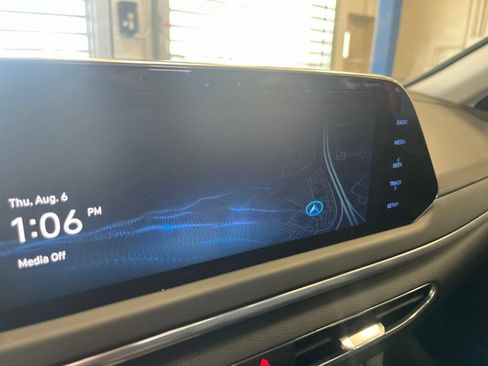 Used 2023 Hyundai Sonata Limited FWD image 6