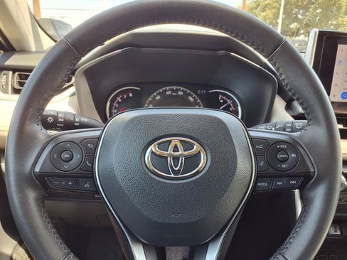 Used 2024 Toyota RAV4 XLE Premium FWD image 23