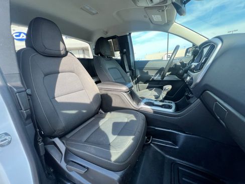 Used 2022 Chevrolet Colorado LT w/ Fleet Safety Package RWD image 19