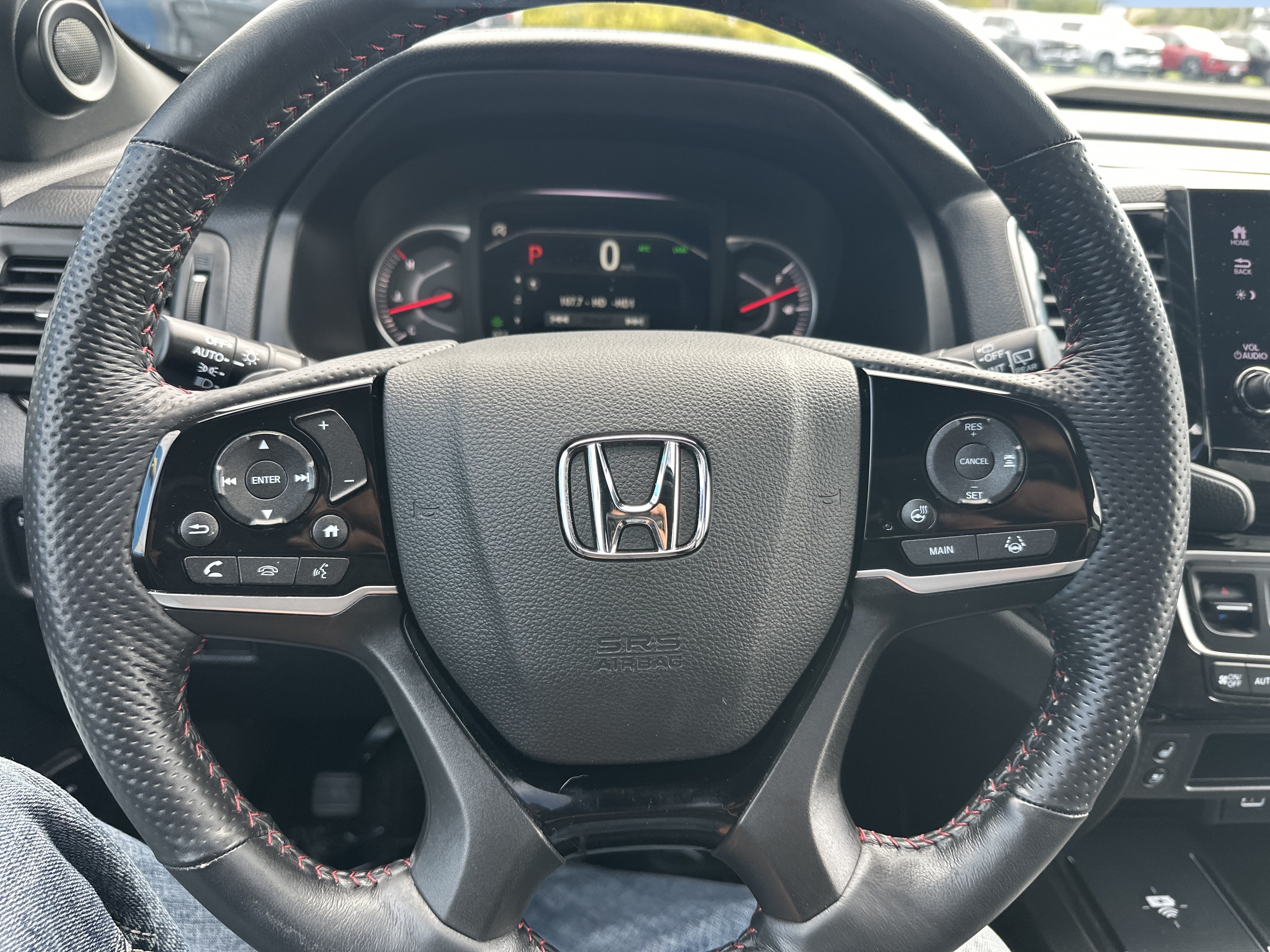 Used 2025 Honda Passport Black Edition image 16