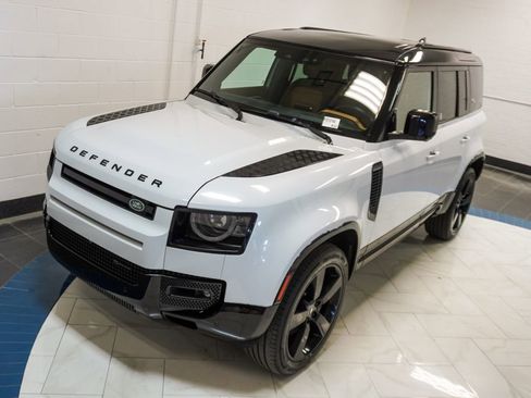 Used 2023 Land Rover Defender 110 X-Dynamic SE AWD/4WD image 45