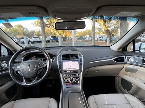 Used 2020 Lincoln MKZ Reserve w/ Luxury Package image 37