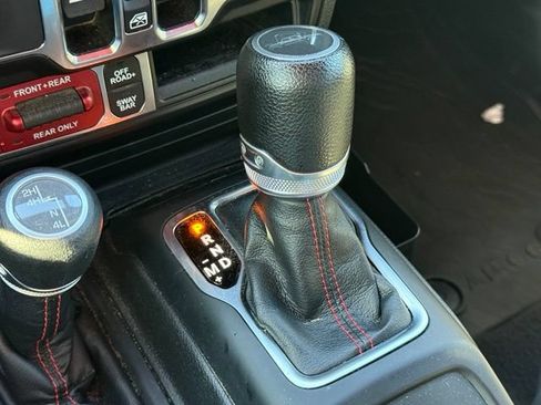 Used 2022 Jeep Gladiator Rubicon w/ LED Lighting Group AWD/4WD image 24