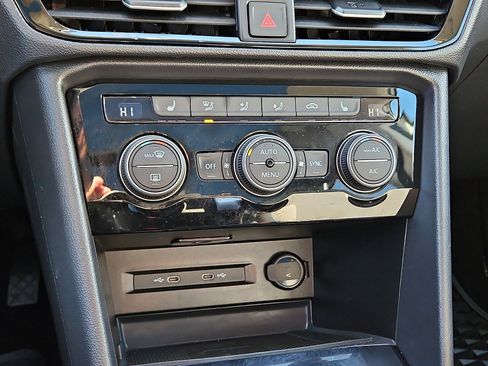 Certified 2024 Volkswagen Taos SE image 14