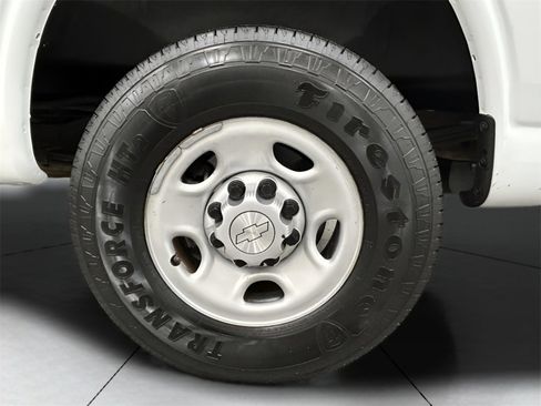 Used 2020 Chevrolet Express 2500 w/ Driver Convenience Package image 21