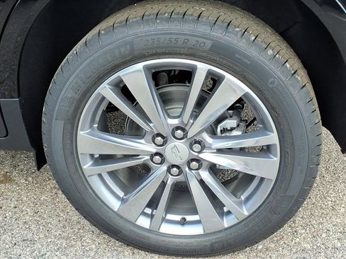 New 2025 Cadillac XT5 Premium Luxury w/ LPO, Floor Liner Package image 7