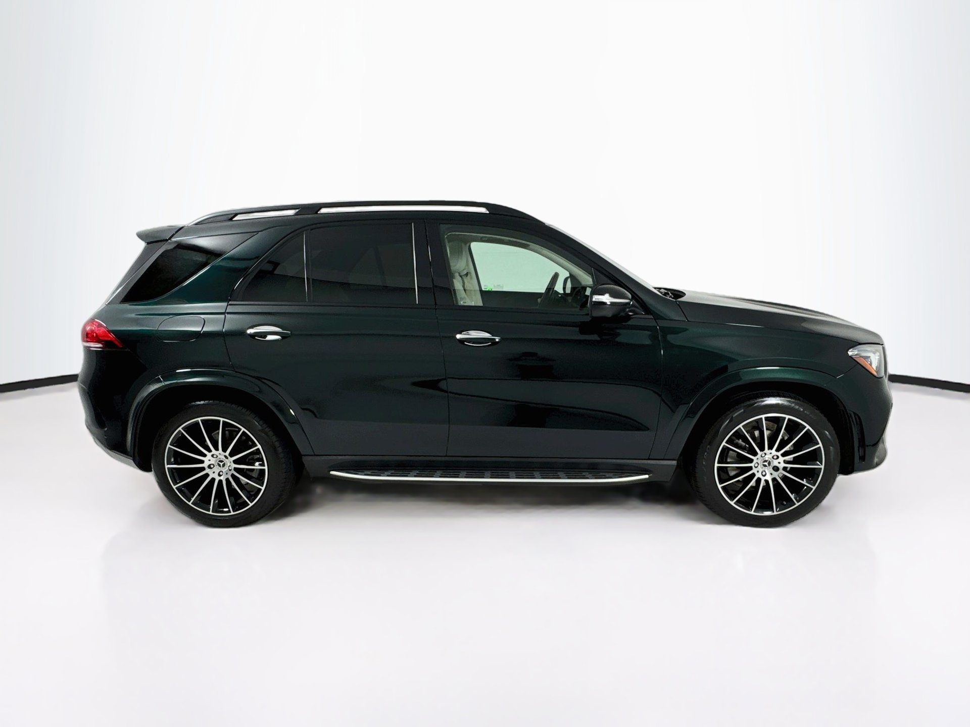Used 2023 Mercedes-Benz GLE 350 4MATIC image 9