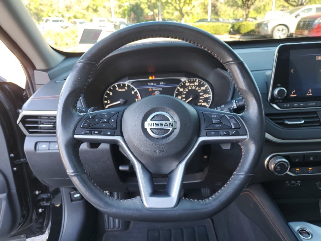 Certified 2022 Nissan Altima 2.5 SR w/ Midnight Edition Package FWD image 25