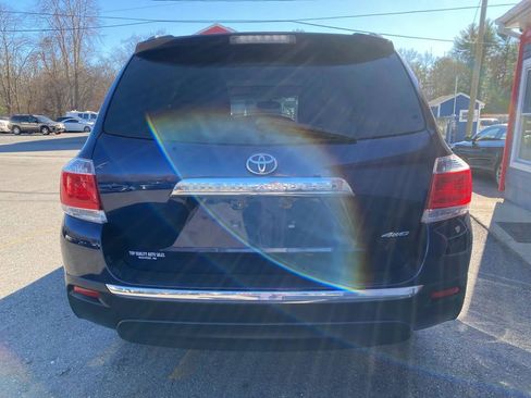Used 2013 Toyota Highlander Plus image 6