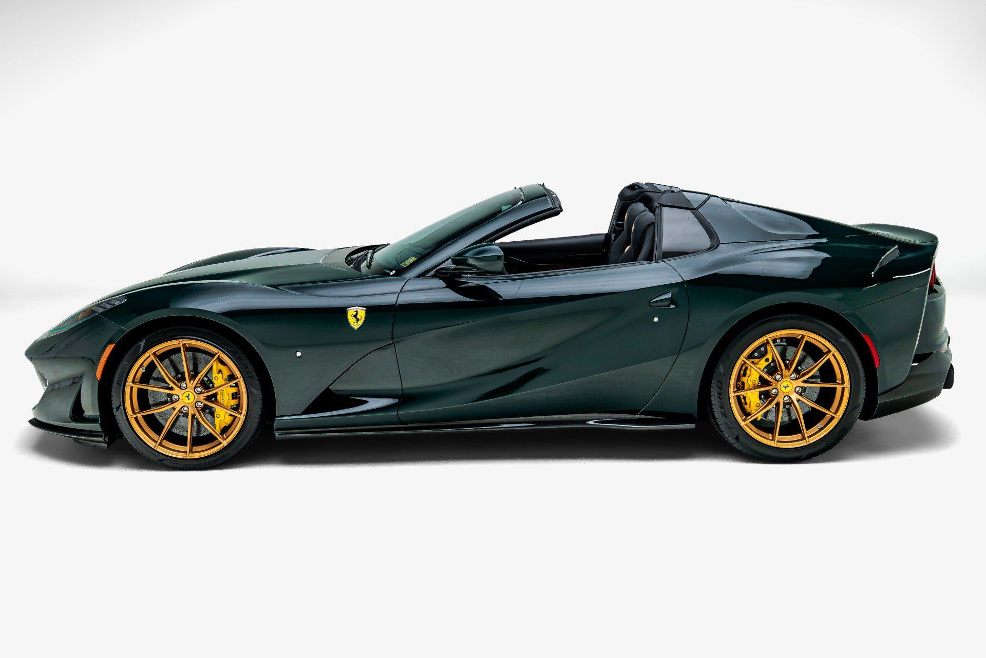 Used 2023 Ferrari 812 GTS RWD image 9