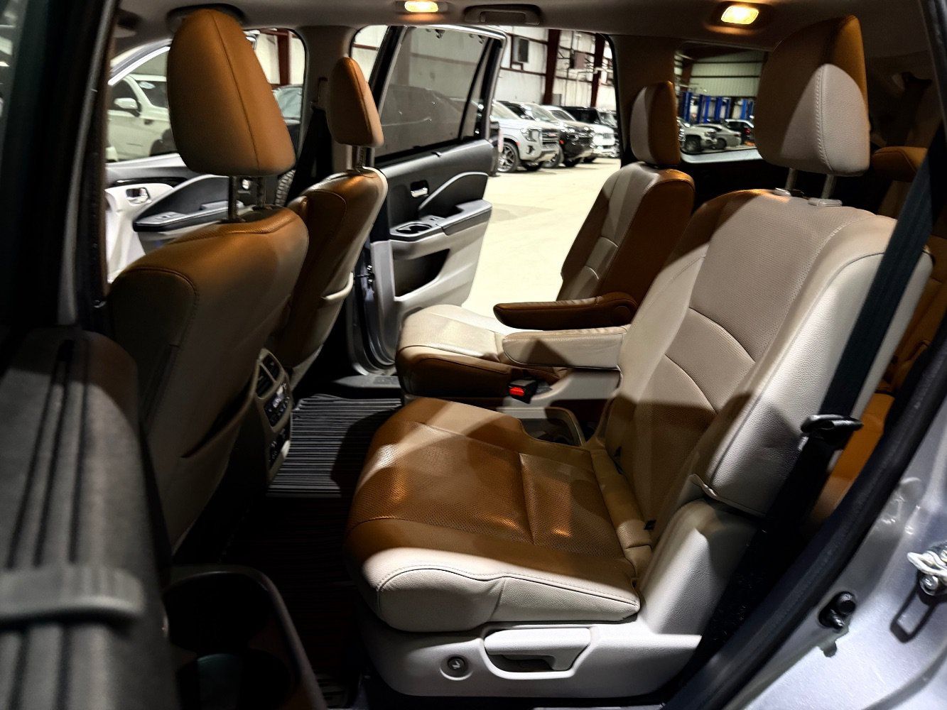 Used 2018 Honda Pilot Elite image 17