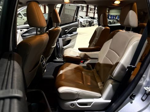 Used 2018 Honda Pilot Elite image 17