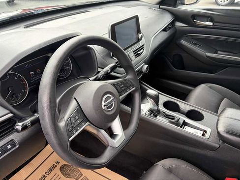 Used 2020 Nissan Altima 2.5 S image 12