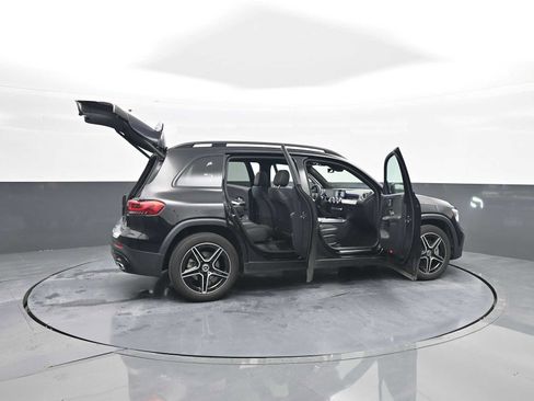 Used 2022 Mercedes-Benz GLB 250 GLB 250 image 42