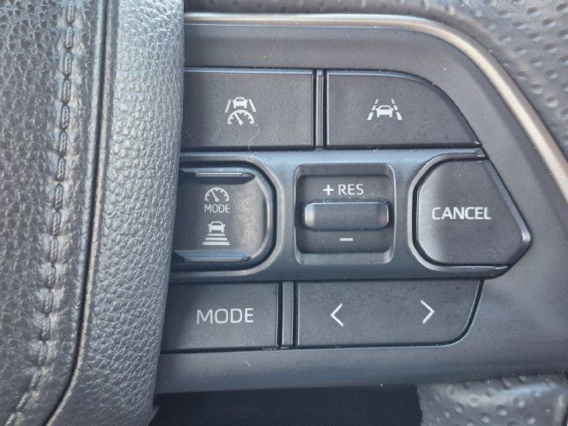 Used 2025 Toyota 4Runner TRD Off-Road AWD/4WD image 15