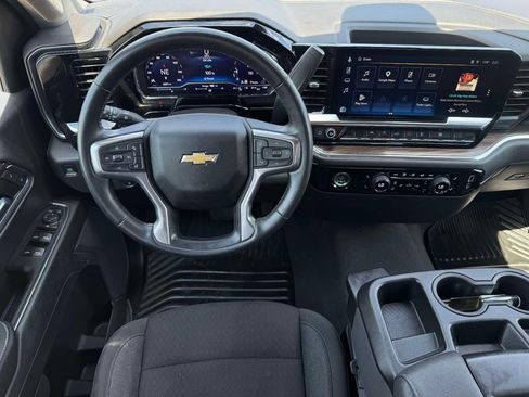 Used 2024 Chevrolet Silverado 1500 LT AWD/4WD image 13
