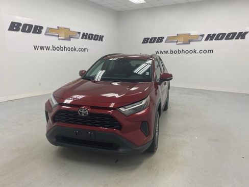 Used 2023 Toyota RAV4 XLE image 1