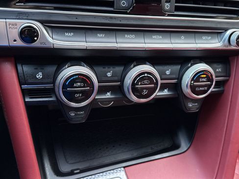 Used 2023 Genesis G70 3.3T w/ Sport Prestige Package image 18