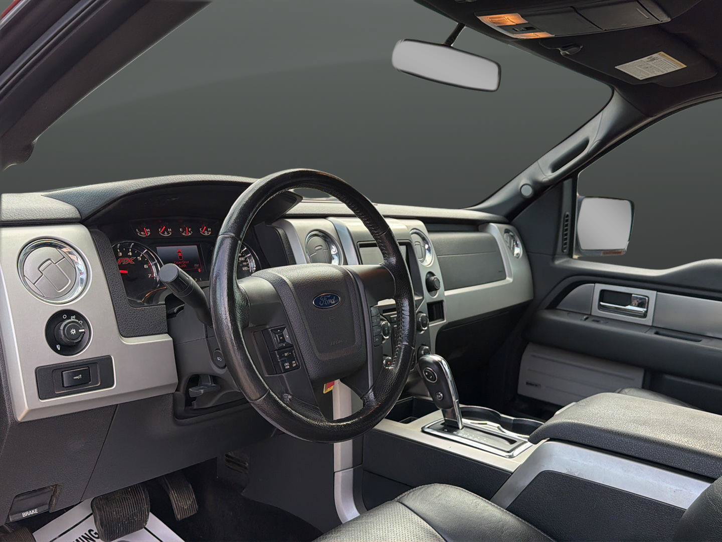 Used 2014 Ford F150 FX4 w/ Equipment Group 402A Luxury AWD/4WD image 8