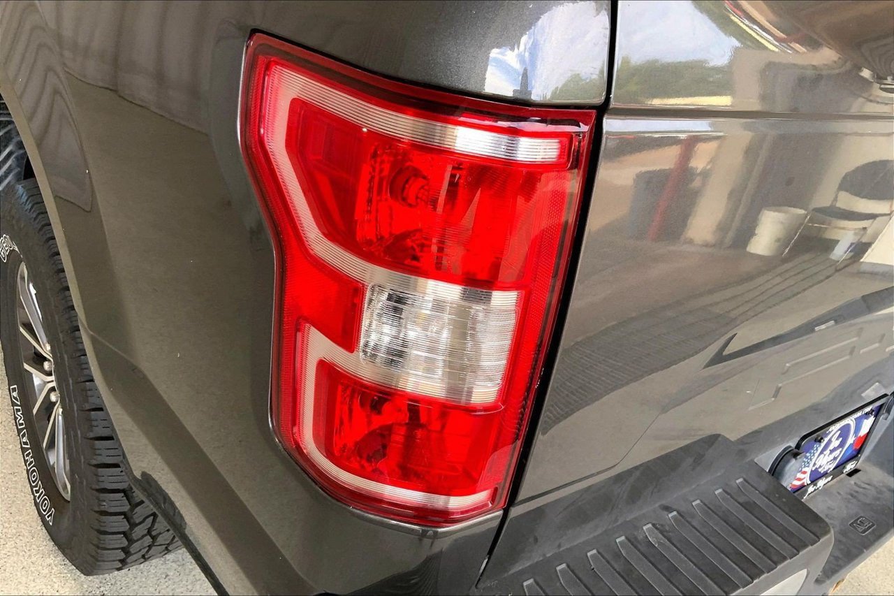 Used 2020 Ford F150 XLT w/ Equipment Group 302A Luxury AWD/4WD image 13