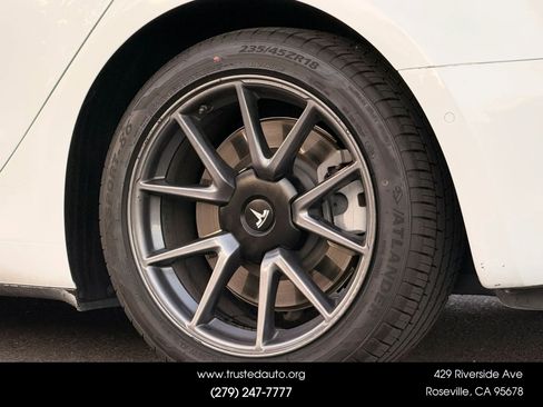 Used 2022 Tesla Model 3 Long Range AWD/4WD image 19
