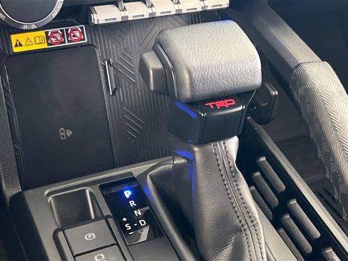 Certified 2025 Toyota 4Runner TRD Off-Road Premium image 23