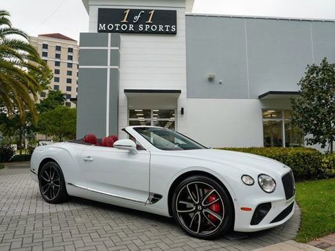 Used 2024 Bentley Continental GT V8 image 95