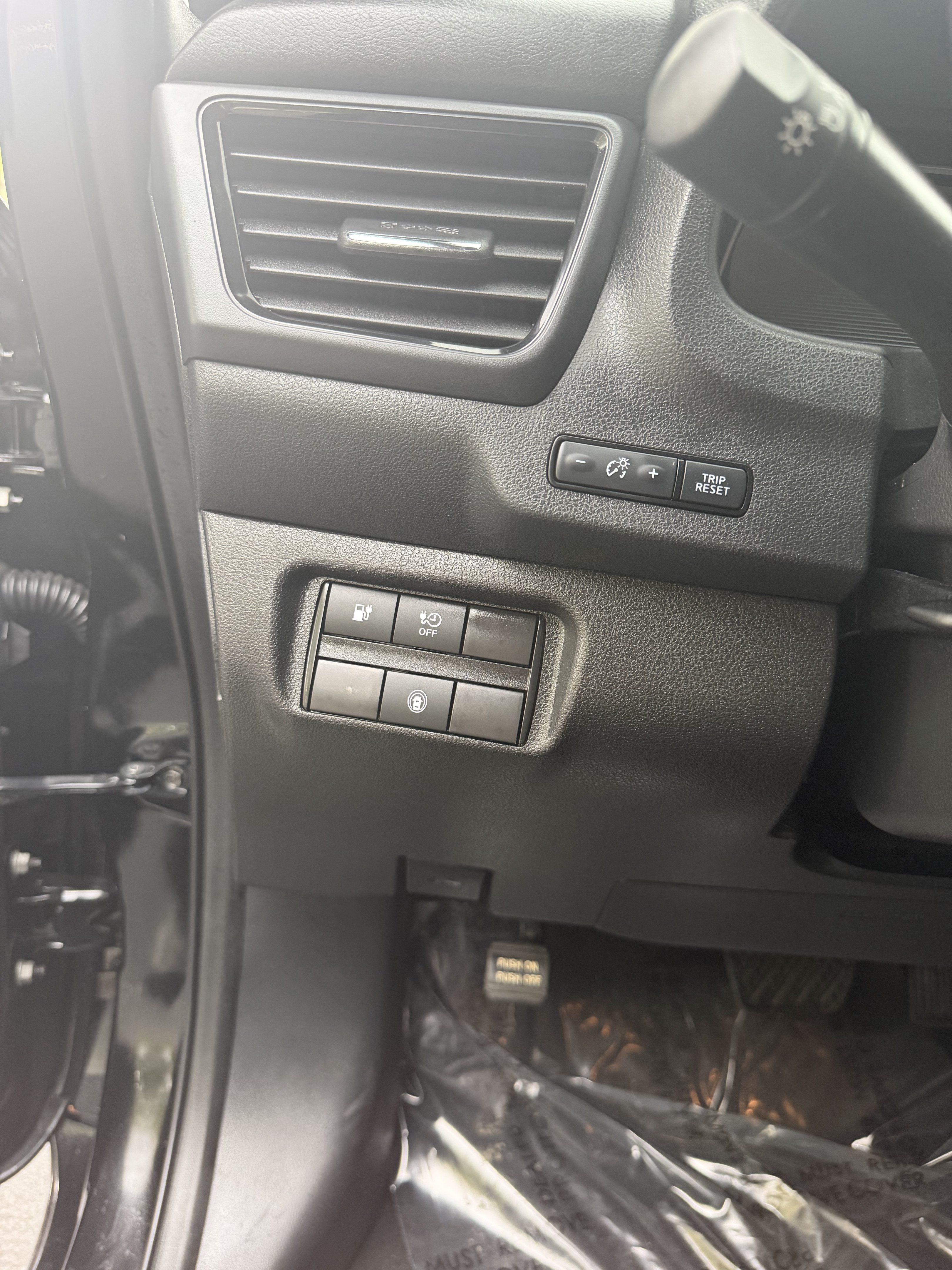 Used 2025 Nissan Leaf S FWD image 23