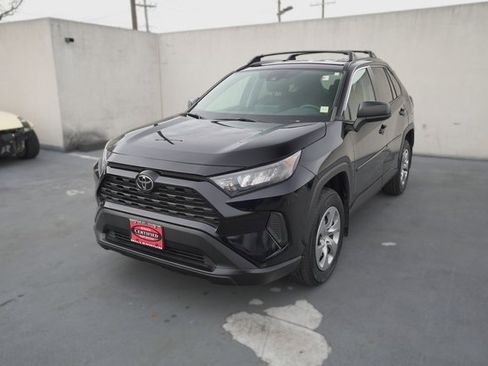 Certified 2021 Toyota RAV4 LE image 3