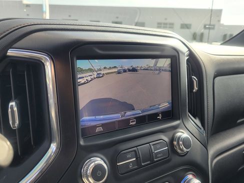 Used 2021 GMC Sierra 1500 AT4 w/ AT4 Preferred Package AWD/4WD image 16