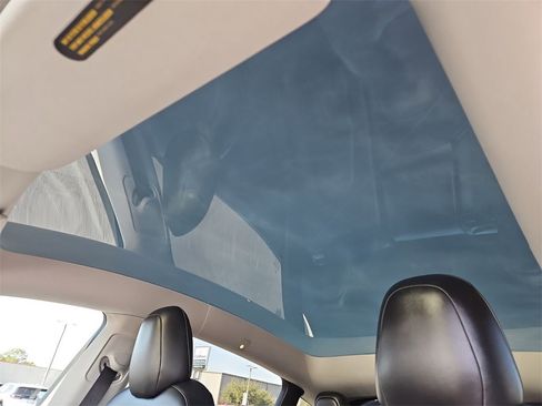 Used 2021 Tesla Model Y 2WD image 18