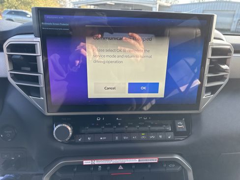 New 2025 Toyota Tundra Limited AWD/4WD image 18