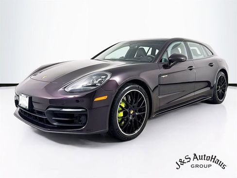 Used 2021 Porsche Panamera 4S w/ Premium Package image 3