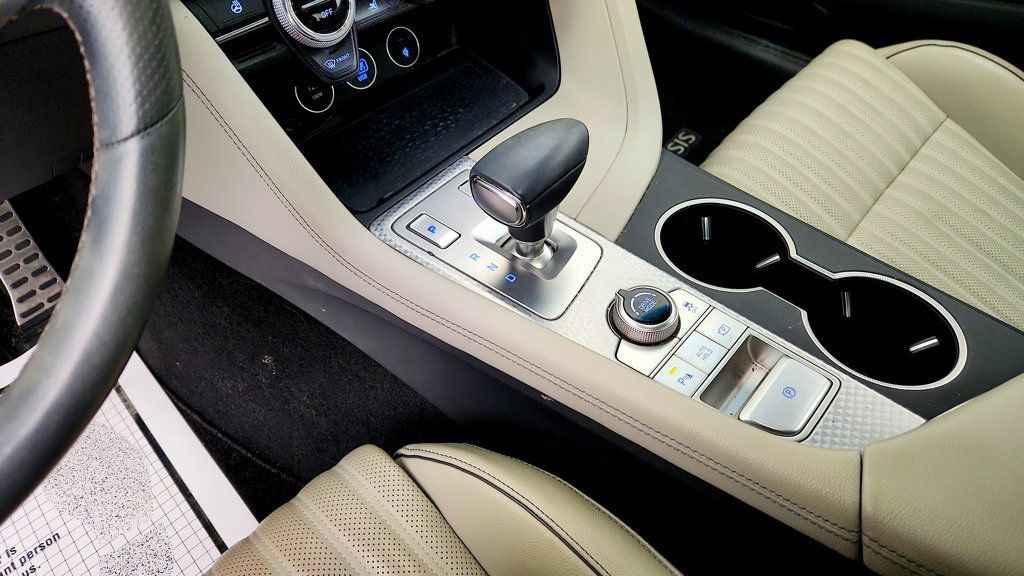 Used 2022 Genesis G70 3.3T w/ Sport Advanced Package AWD/4WD image 14