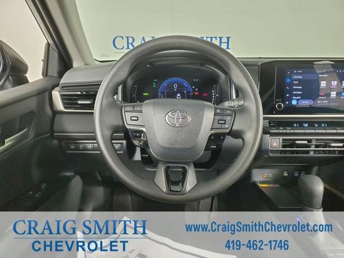 Used 2025 Toyota Camry LE image 15